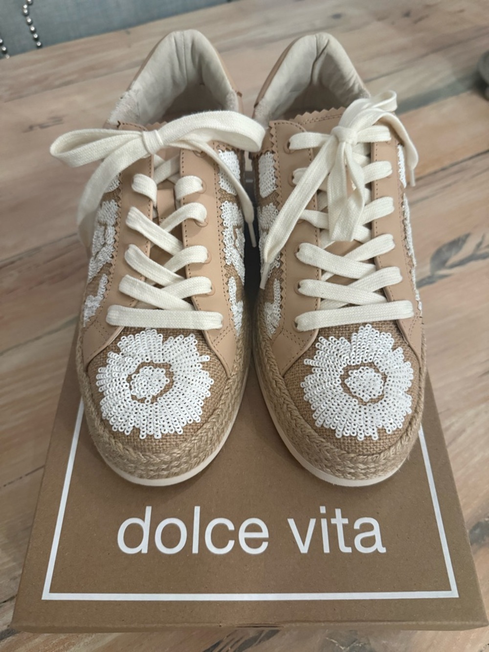 Dolce Vita Beige and White Floral Lace Espadrille Sneaker - Picture 4 of 8